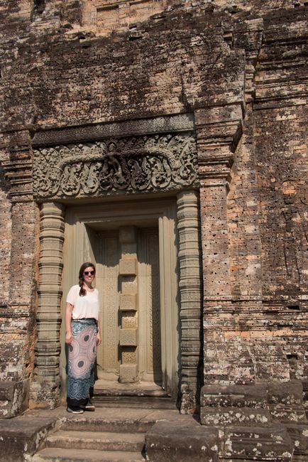 Overwhelming Angkor in SIEM REAP