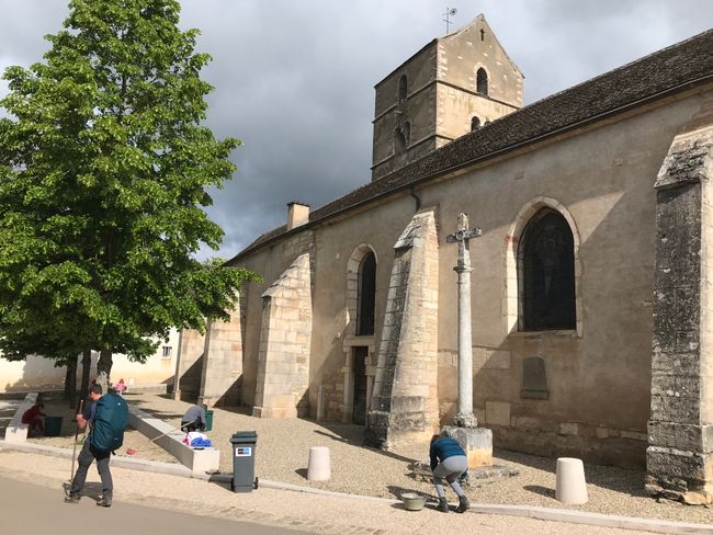 May 11th/42nd day: Completed 6th week! Fontaine - Moroges