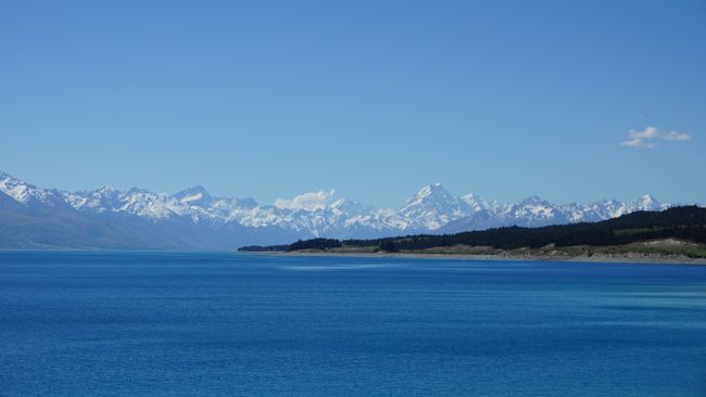 Lake Pukaki wonderfully blue