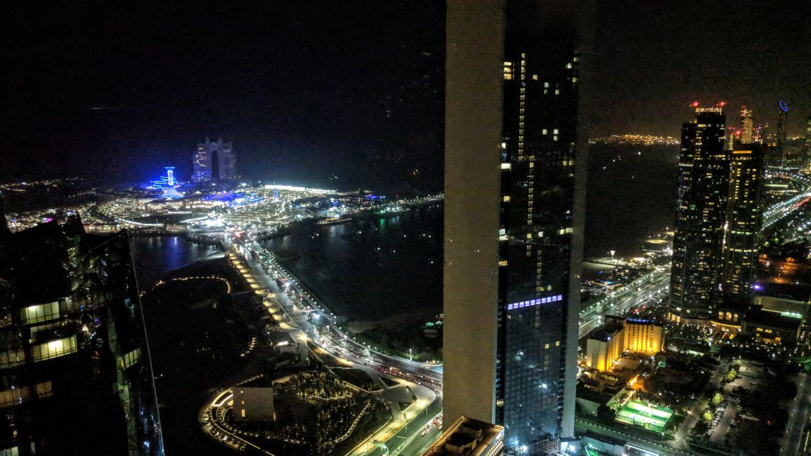 Day 9 (2018) Abu Dhabi: Yas Waterworld & Etihad Tower
