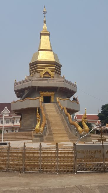 Wat Phothisomphon.