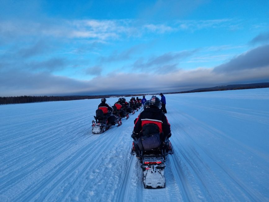 10.02.: Snowmobile riding, ice fishing, snowshoeing