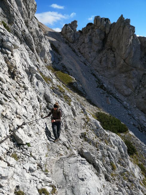 Triglav National Park: Lotti on the mountainside secured with cables