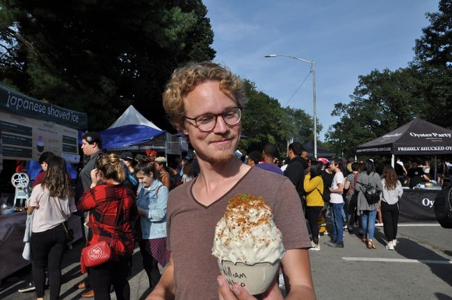 Zur Belohnung gab es lecker Streetfood japanisches trendy Kokoscream auf geraspeltem Eis