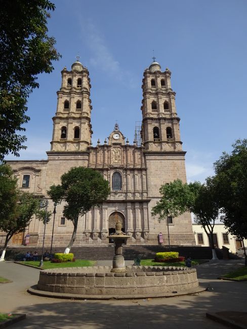 2/11 - Morelia, capital of Michoacán
