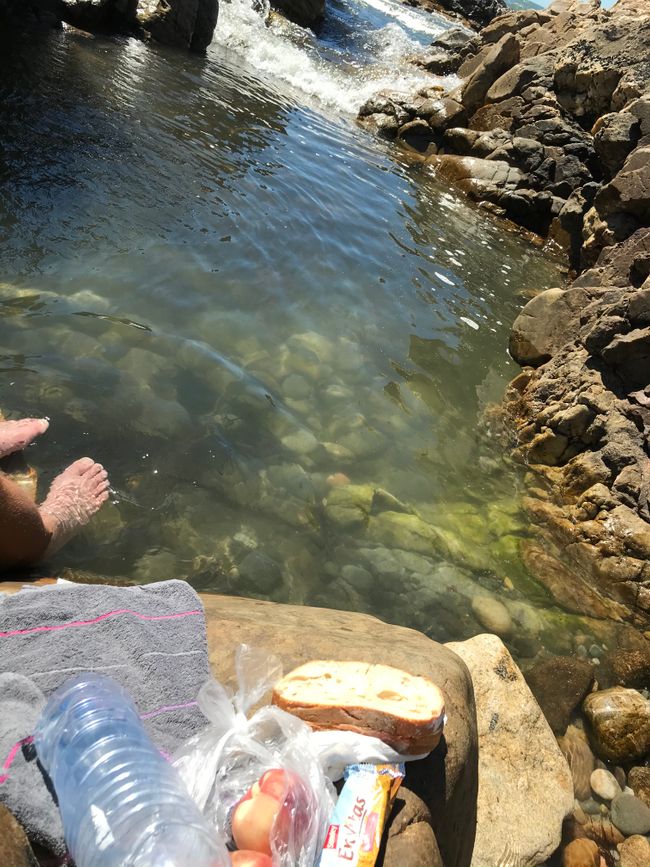Rinfrescare i piedi e pranzo