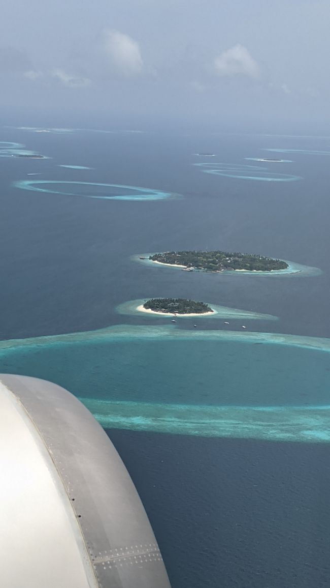 Maldives Day 16 - "Choukouriya & Vakivani!" and a seat on the pilot's chair
