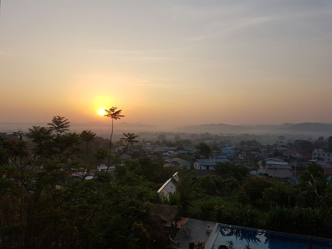 Sonnenaufgang in Hsipaw