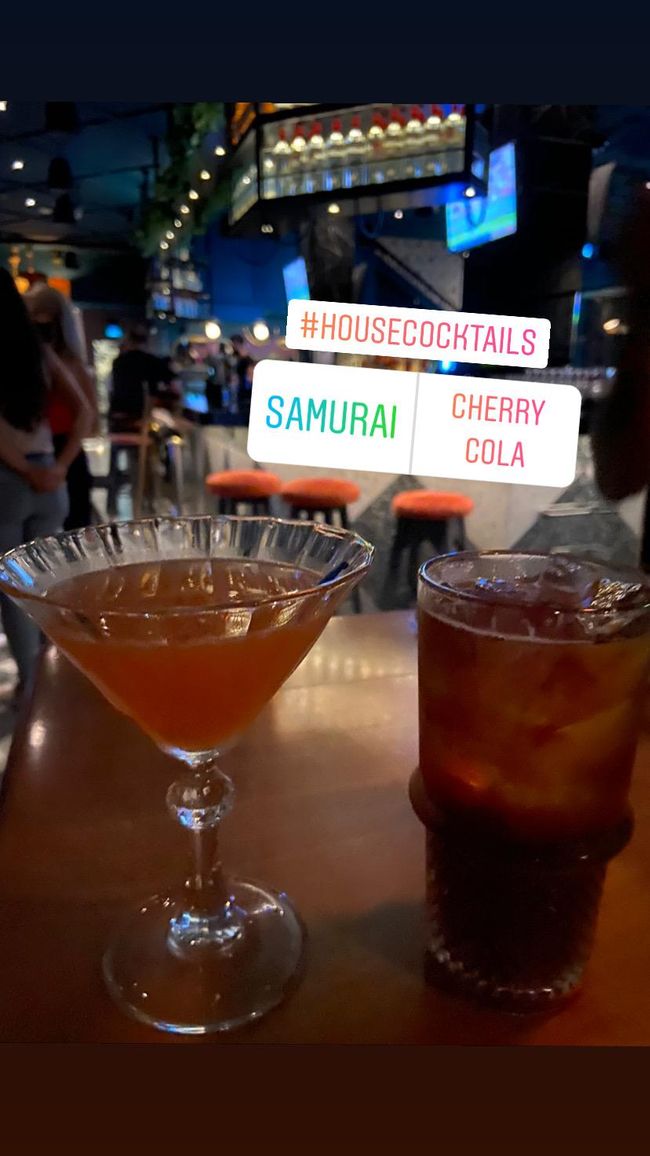 die zwei Cocktails.