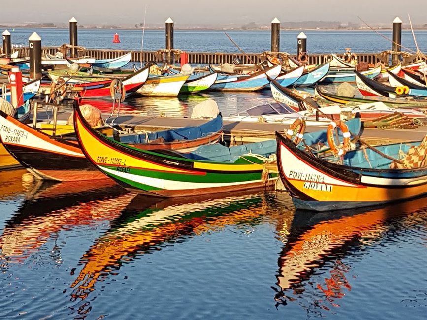 Die typischen Mercantel oder Saleiros genannten Boote