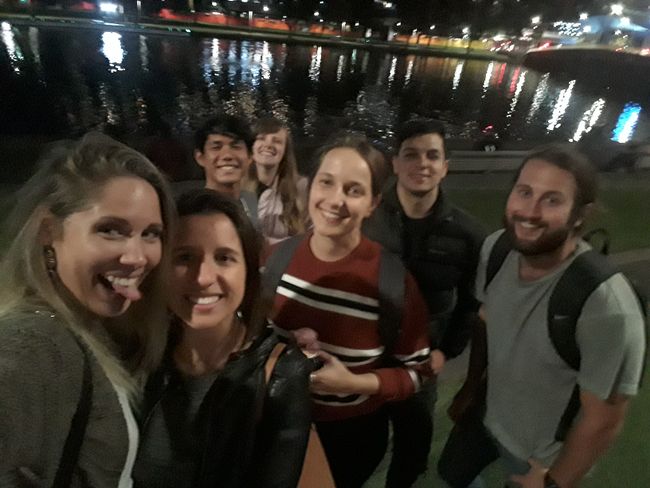 An evening with colleagues, roommates, and friends in Melbourne at a bar and club:-)
