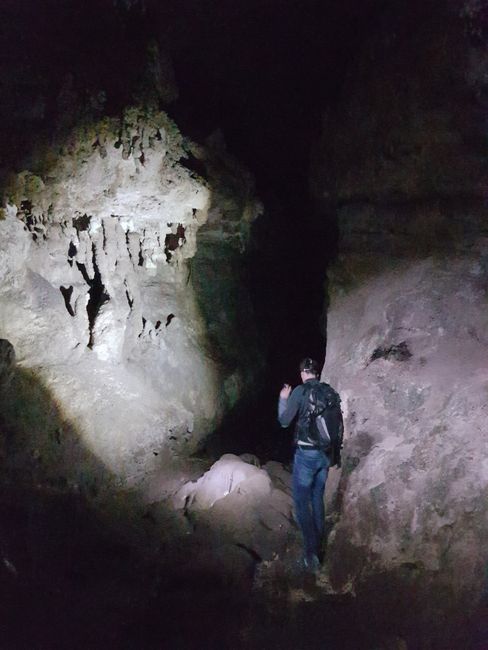 Basti in der Höhle 