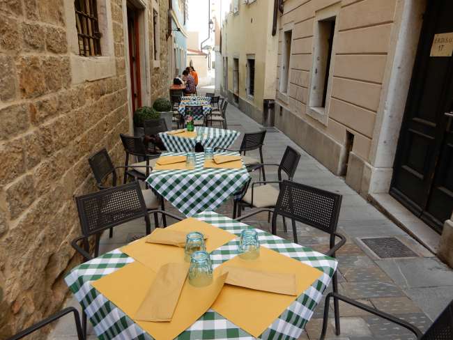 "Al Petes" Via dei Capitelli