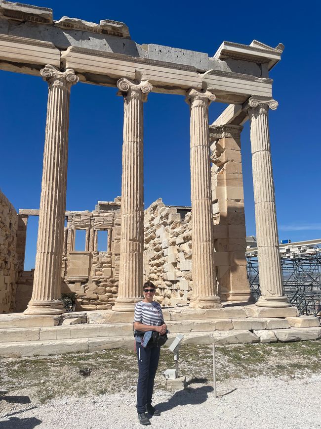 Quiz question: Are these Doric or Ionic columns?