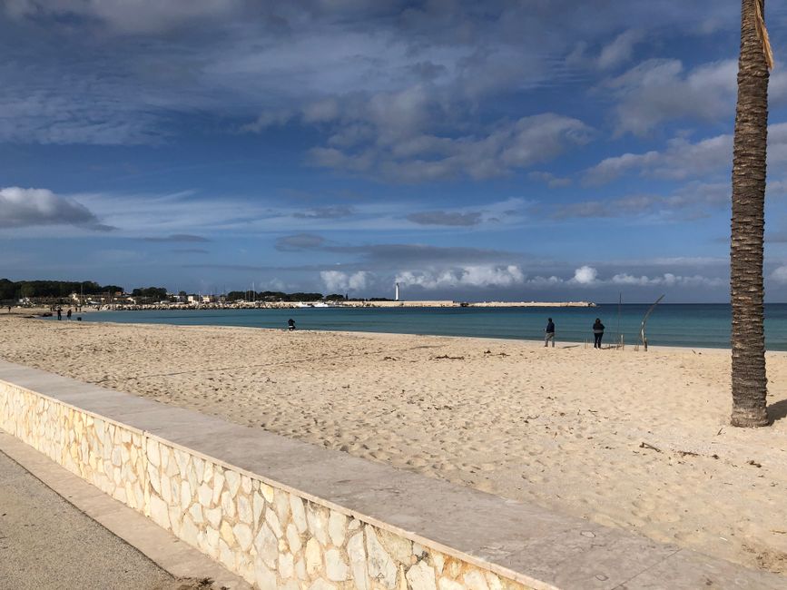 San Vito Lo Capo, the clouds are already rolling in and you can't see the beautiful water color
