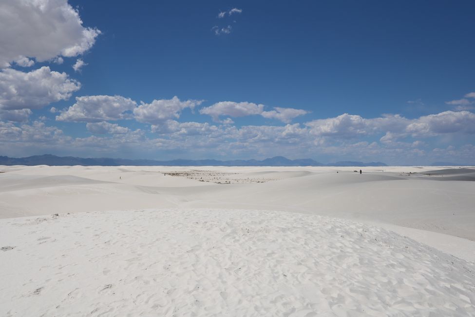 White, fine sand - as far as the eye can see ...