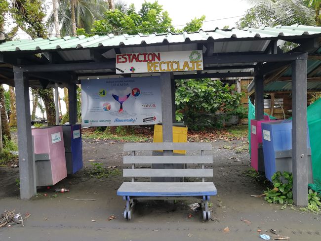 Recycling station for disposal and recycling of waste...