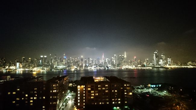 Manhattan skyline at night from Weehawken