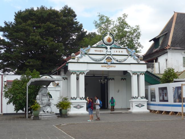 Yogyakarta and Prambanan (Java Tour 3)