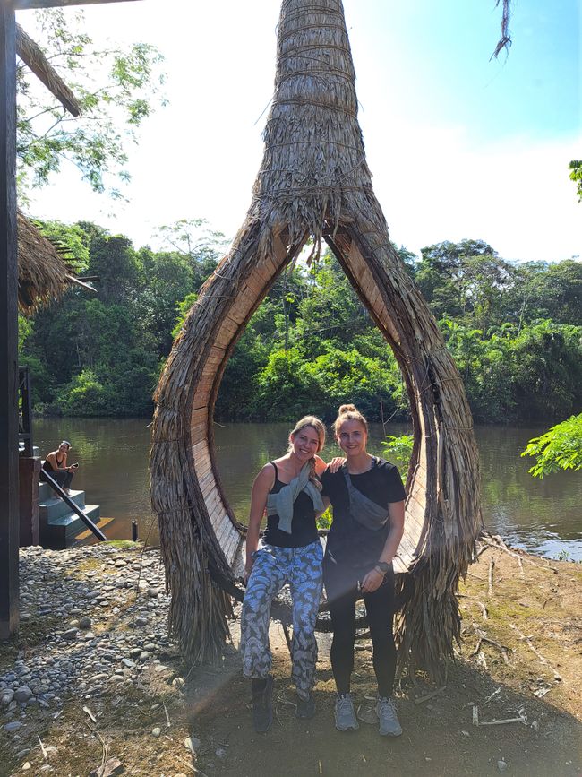 Amazonas - obligatory tourist picture for the photo album