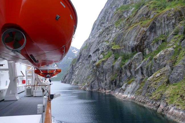 Norwegen mit Hurtigruten // Tag 5 // Einfahrt in den Trollfjord II