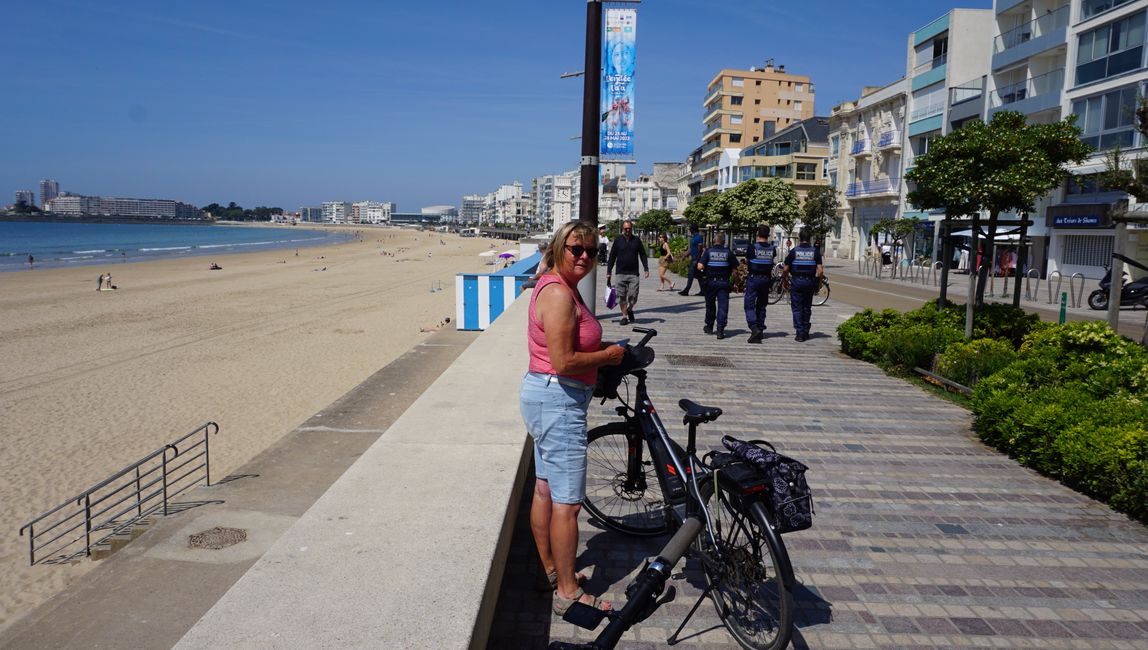 The Malecon of Les Sables ..
