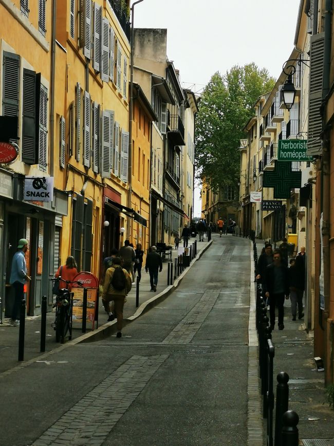 Aix en Provence - a bustling city