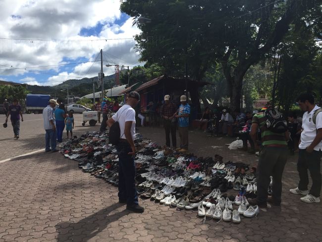 Buying shoes in Matagalpa