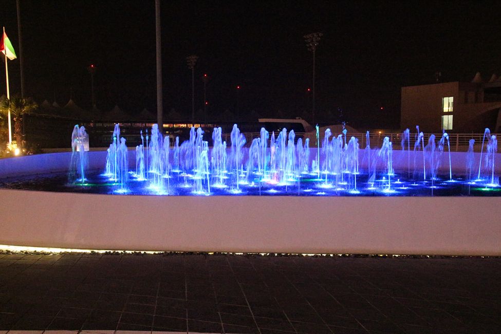 Tag 7 (2014) Masdar City, Corniche, Yas Viceroy F1