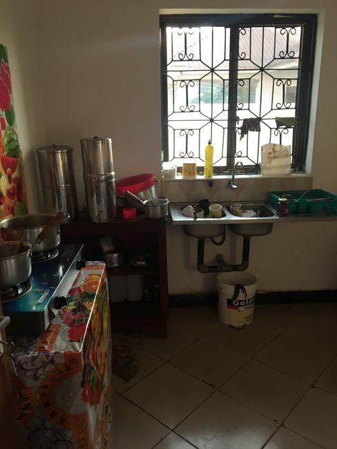 Küche: Ordnung ist nicht die Stärke der Tansanier
