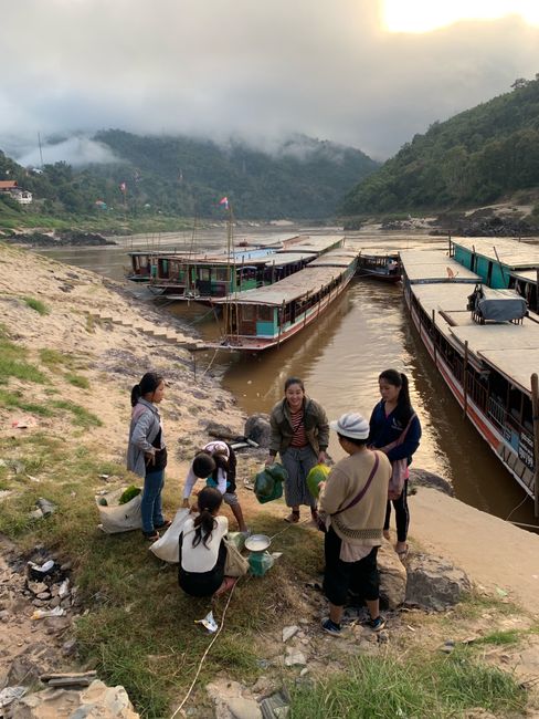 Laos: Slowboat & Luang Prabang