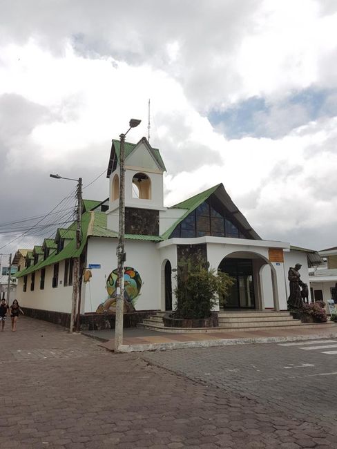 Iglesia Puerto Ayora