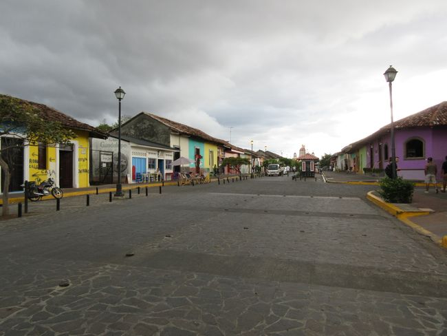 La Calzada - the nightlife strip, which is already less busy - especially before happy hour
