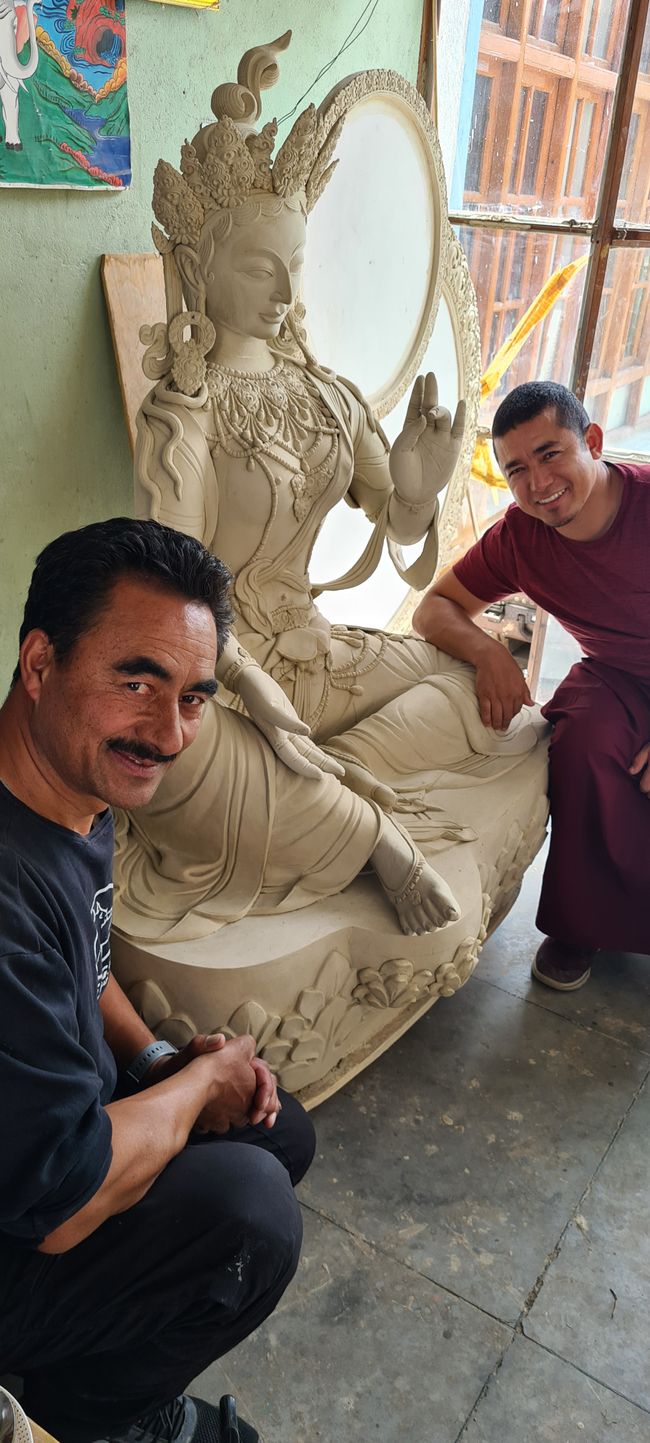 Der Statuenbauer, sein Werk und Lama Samten