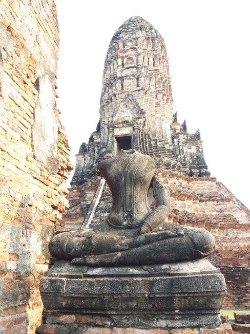 Wat Phutthai Sawan