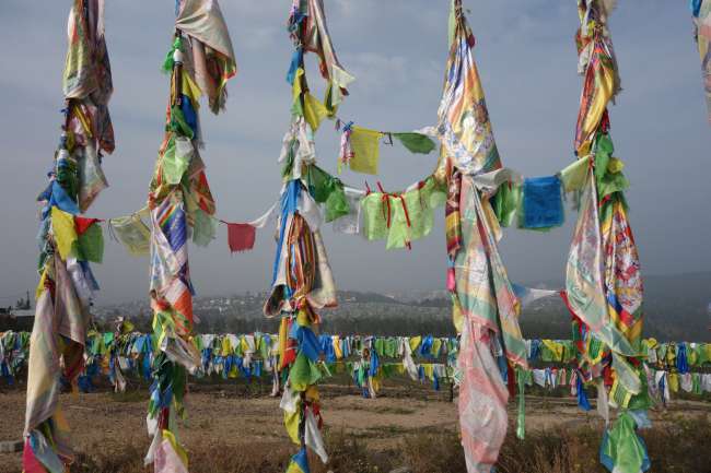 Prayer flags at Rinpoche Bagsha Datsan