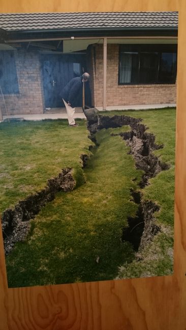 Foto aus der Erdbeben-Ausstellung