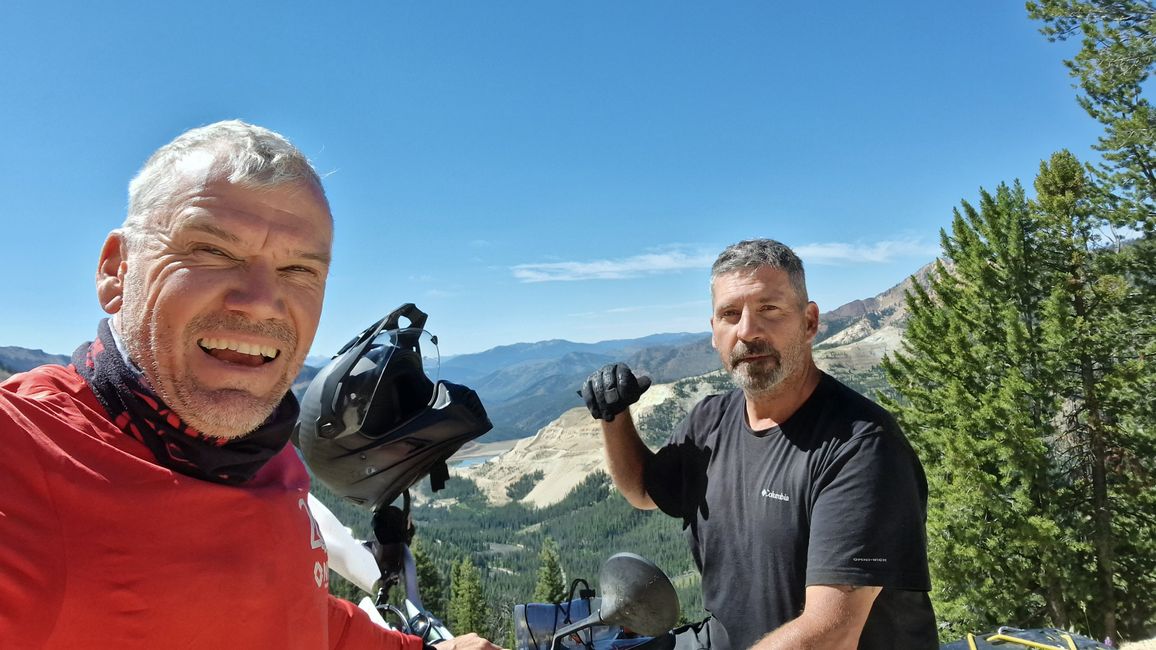 Dino&Troy-explore the lost places in IDAHO