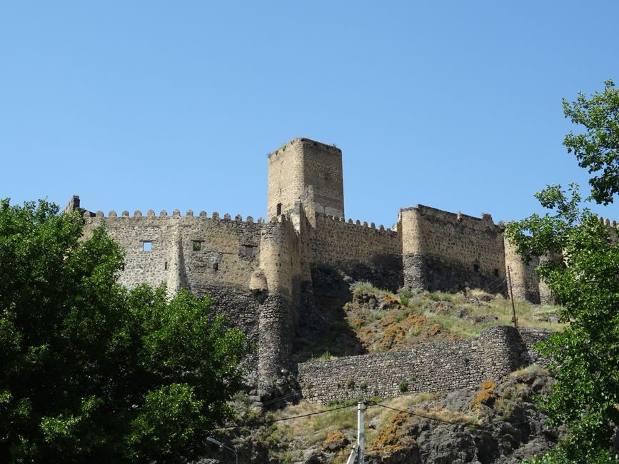 Burg Khertvisi