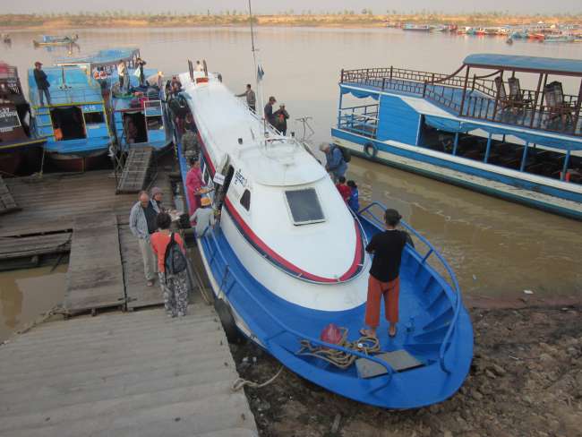 The speed boat to Phom Penh
