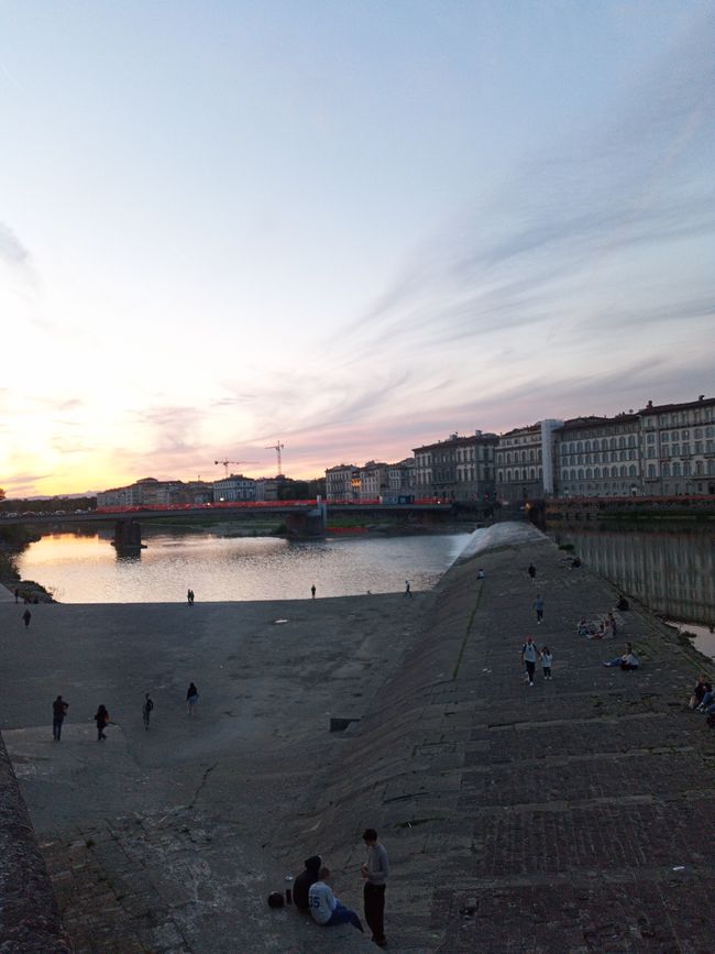 Sonnenuntergang am Arno