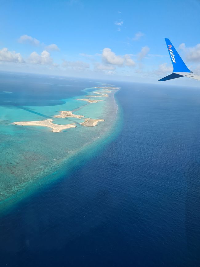 Malediven - erster Eindruck und Seaplane lounge