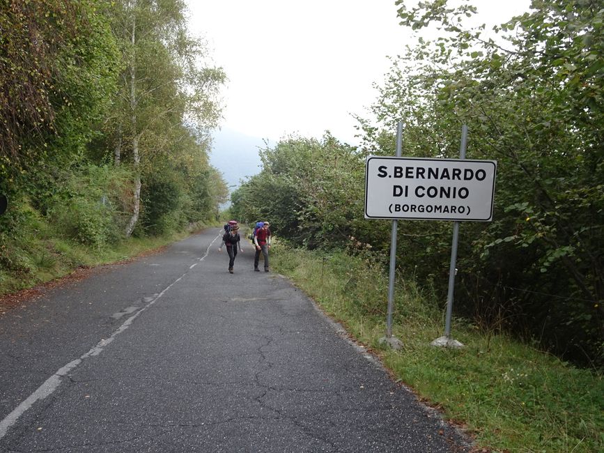 Von Montegrosso Pian Latte über den Passo di Pian del Latte und den Passo Teglia nach San Bernardino di Conio