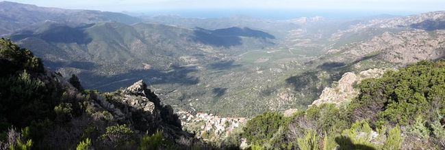 #6 Wild Corsica - 3 tur jalur yang tajam