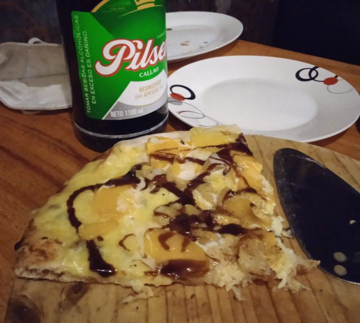 Comida del Dia: Früchte-Pizza mit Banane, Ananas, Pfirsich und Schokosauce