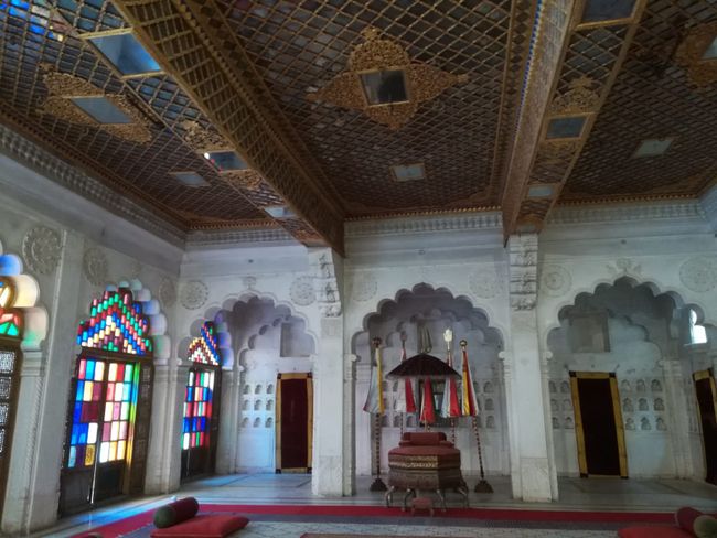Fort Mehrangarh - Brave Rajputs and Beautiful Maharanis