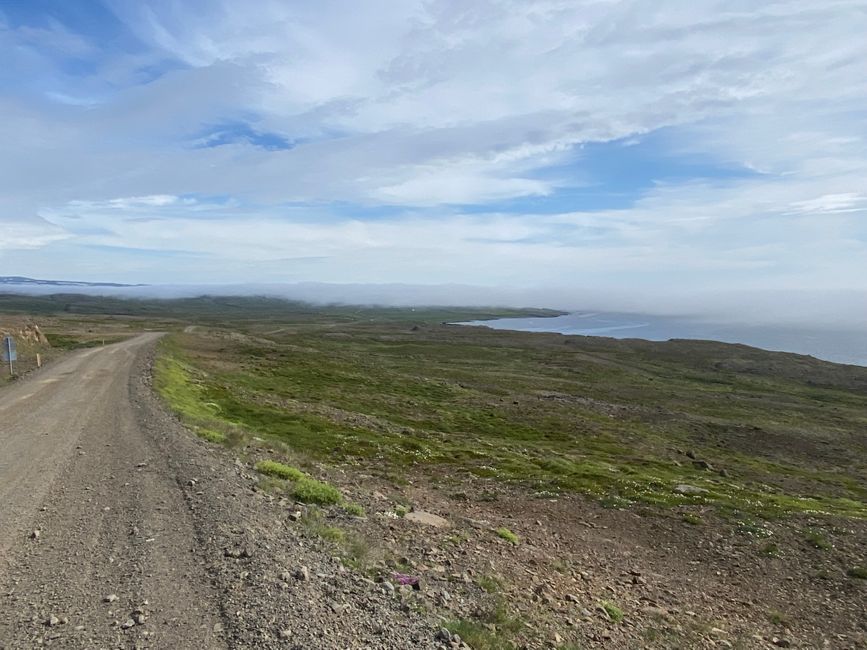 Von DRANGSNES mit dem Motorrad nach NORDURFJÖRDUR. Der für mich schönste Tagestrip auf Island.