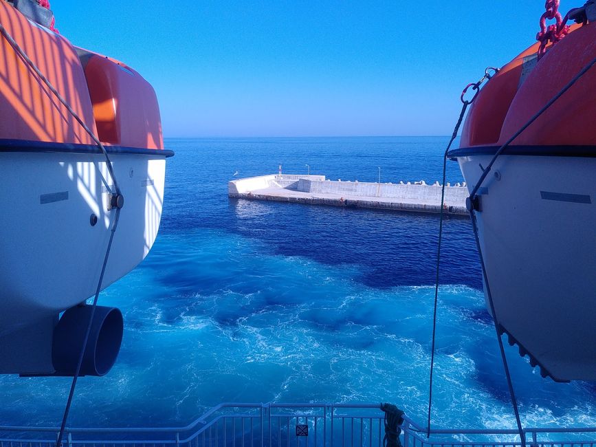 7.6. Samos - Piraeus/Athens by ship