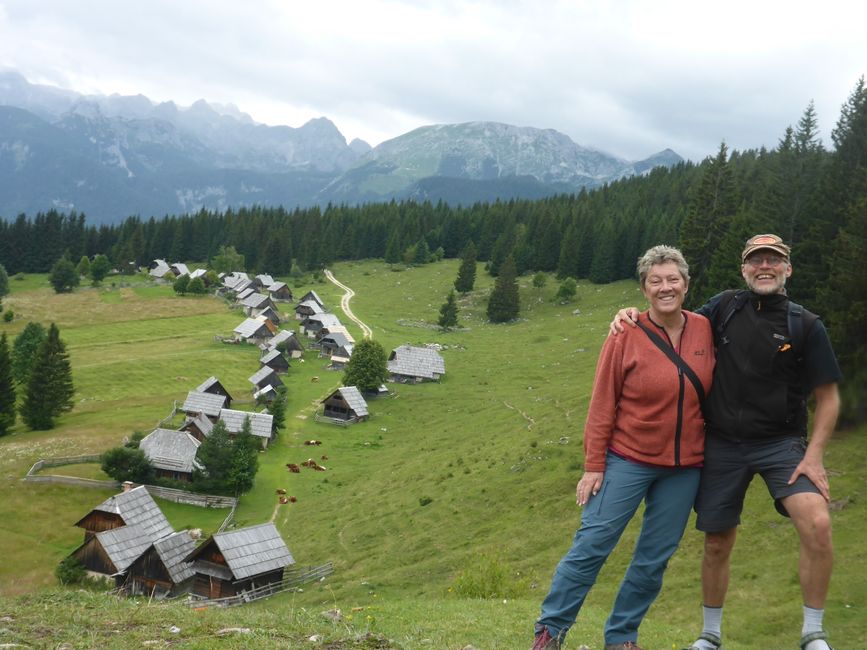 The alpine village Zajamniki has been reached