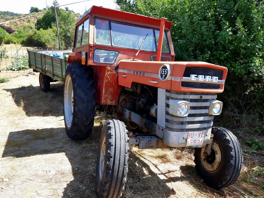 Traktor Ebro